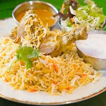 CHICKEN BIRYANI チキン・ビリヤニ