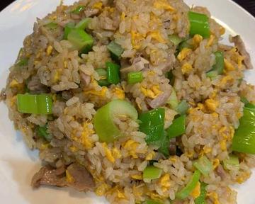 チャーシューと青葱のチャーハン