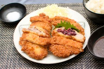 【プレーン＆梅しそ】熟成八層重ねのカツ弁当