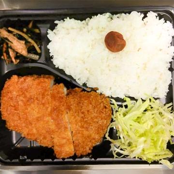 トンカツ弁当