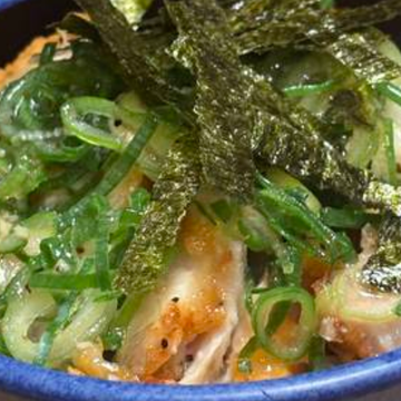 ネギ塩唐揚げ丼