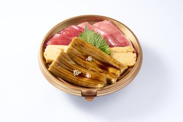 天然まぐろと名物穴子丼 Wild tuna ＆ Specialty conger eel Rice Bowl