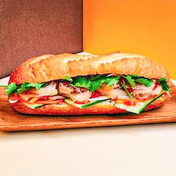 ヌックマム漬け豚肉バインミー Pork Marinated in Nuoc Mam Sauce Banh Mi