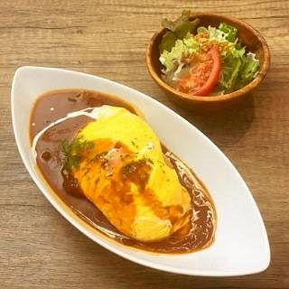名物オムライスのハヤシソース
