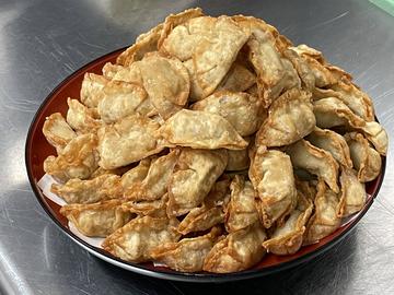 新琉流の揚げ餃子10個