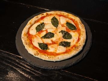 PIZZA マルゲリータ