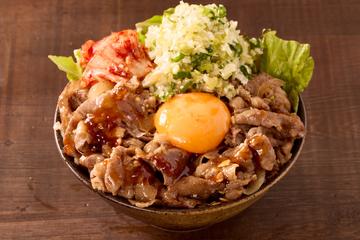 ネギ塩の牛カルビスタミナ丼 Green Onion Salt Beef Kalbi Stamina Bowl