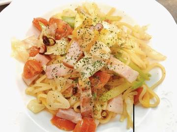 ブロックベーコンと夏野菜のペペロンチーノ