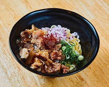 牛すじ油そば
