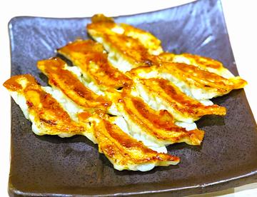 【当店自慢】焼き餃子/にんにくあり(8個入り)