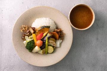 【規格外野菜使用】20種の野菜カレー  [Substandard vegetables used] 20 kinds of vegetable curry