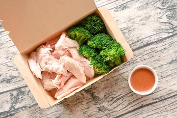 【たんぱく質50.5g】和風ゆで鶏くん(鶏胸肉)300g 【Protein 50.5g】 Wafu Chicken-Kun 300g