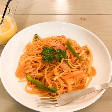 ナポリタン さつま芋サラダ添え
