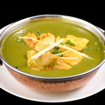 チキンほうれん草カレー Chicken ＆ Spinach Curry