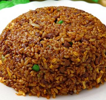 黒炒飯