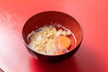 脂生玉子