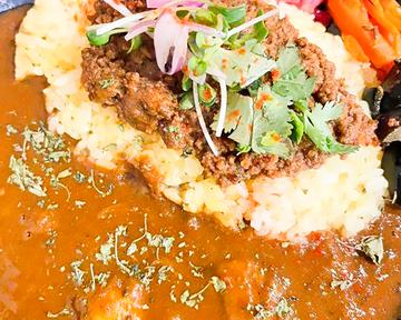 キーマカレーとチキンカレーの2種盛り