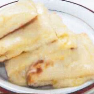 チーズナン cheese naan