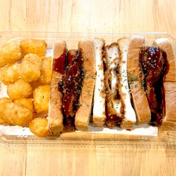 ● TERIYAKIチキンカツ(180g！)サンド・ポテトセット