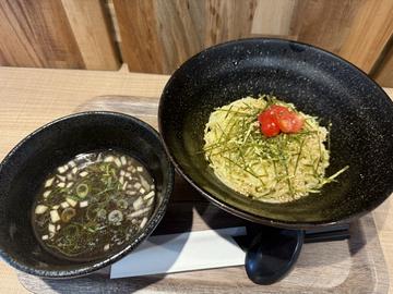 さっぱり冷やしつけ麺 大盛(麺225g)