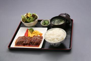 国産牛ステーキ定食