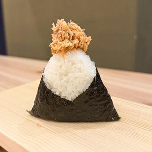 サバ明太おむすび