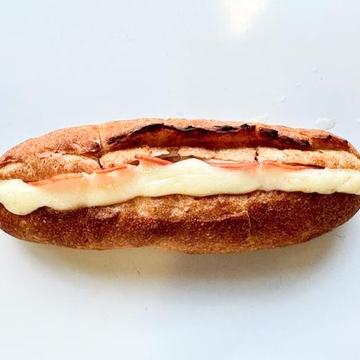 大山ハムとゴーダチーズのホットサンド
