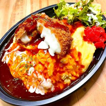 クリームコロッケデミグラスオムライス