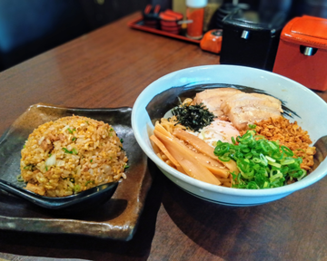 濃厚魚介油そば大盛り+チャーハンセット