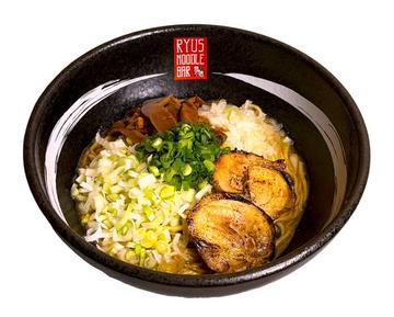 油そば(鶏白湯スープ仕立て)