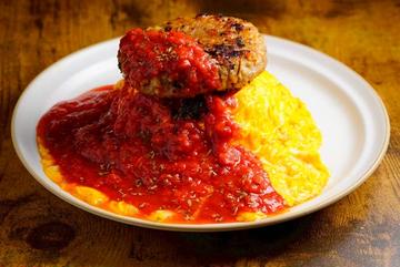 トマトハンバーグオムライス Tomato sauce Hamburger Omelette Rice