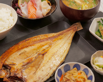 知床羅臼産 開き真ほっけ定食(一尾)ミニお刺身セット