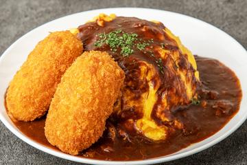 和牛メンチとろたまオムライス