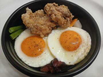 唐揚げエッグ丼