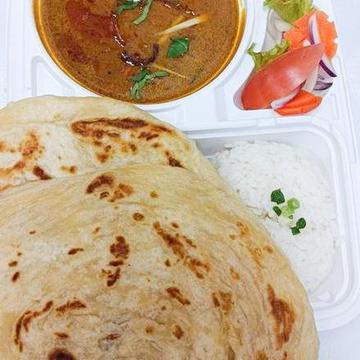 カレー&パラタ セット Curry & Paratha Set