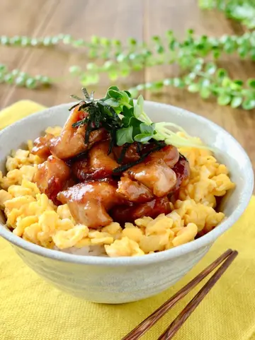 炒飯プレート(鶏肉辛味噌)