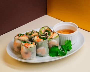 生春巻き(2本)SPRING ROLL