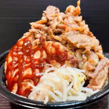 カルビ＆ハンバーグ タッグ丼(各250g)