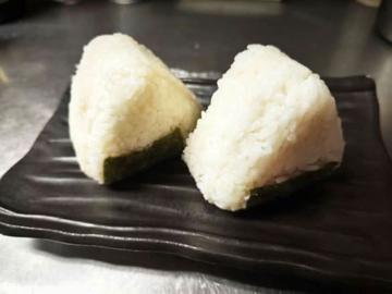 おにぎり(2個)