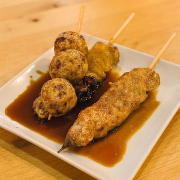 人気No1 3種の秘伝ダレ！炭火焼き鳥3種食べ比べ