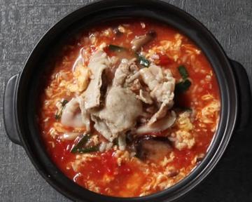 ぶたトマトチゲ雑炊 Pork Tomato Jjiage Rice Porridge