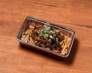 ホルモン焼うどん