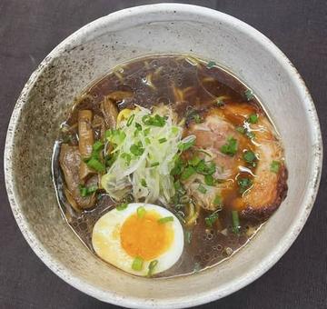 醤油らーめん