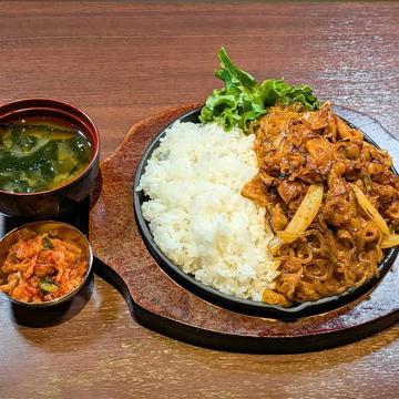 鉄板チャプチェの豚肉炒め定食