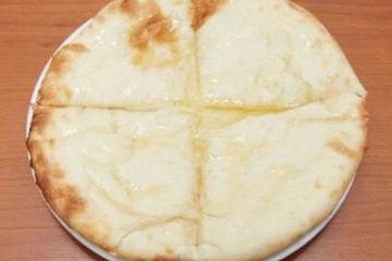 チーズナン