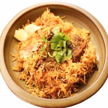 スタミナガーリックビリヤニ Garlic Briyani