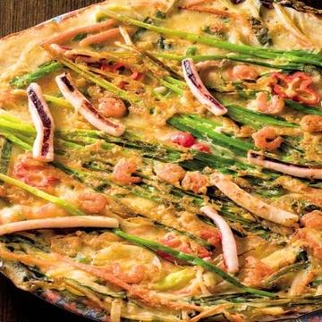 海鮮チヂミ Seafood Buchimgae Korean Pancake