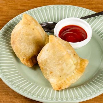 VEGETABLE SAMOSA(2 PIECES) 野菜サモサ (2ピース)