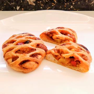 野菜たっぷりラザニアパン 1個
