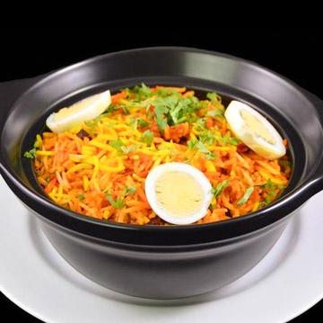 チキンビリヤニ (スパイシー) CHICKEN BIRYANI (SPICY)